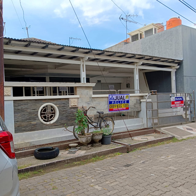 Jual Rumah Lok. Puri Anjasmoro 1