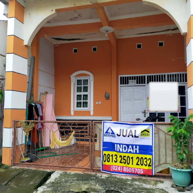 Rumah Plamongan Indah Semarang